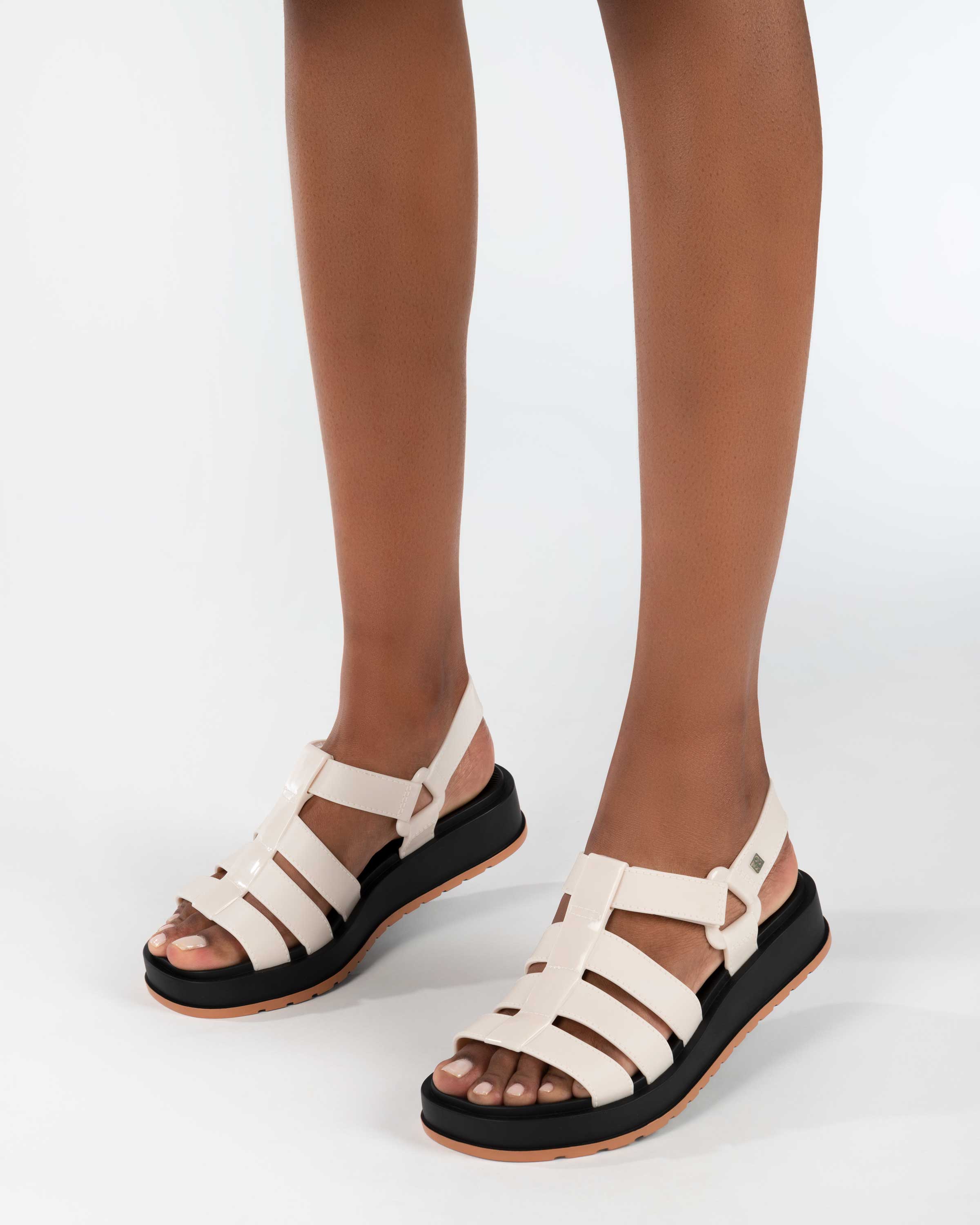 Zaxy Conectada Sandal FEM - Off White/Black